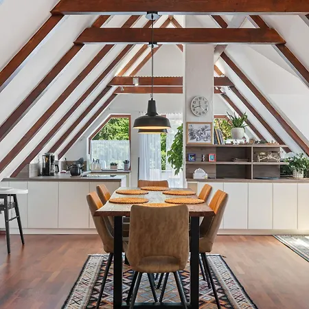 By Interhome